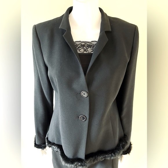 Zara Black Wool Blazer Black Fur Trims Two Buttons Front Closure US 10 - Picture 3 of 15